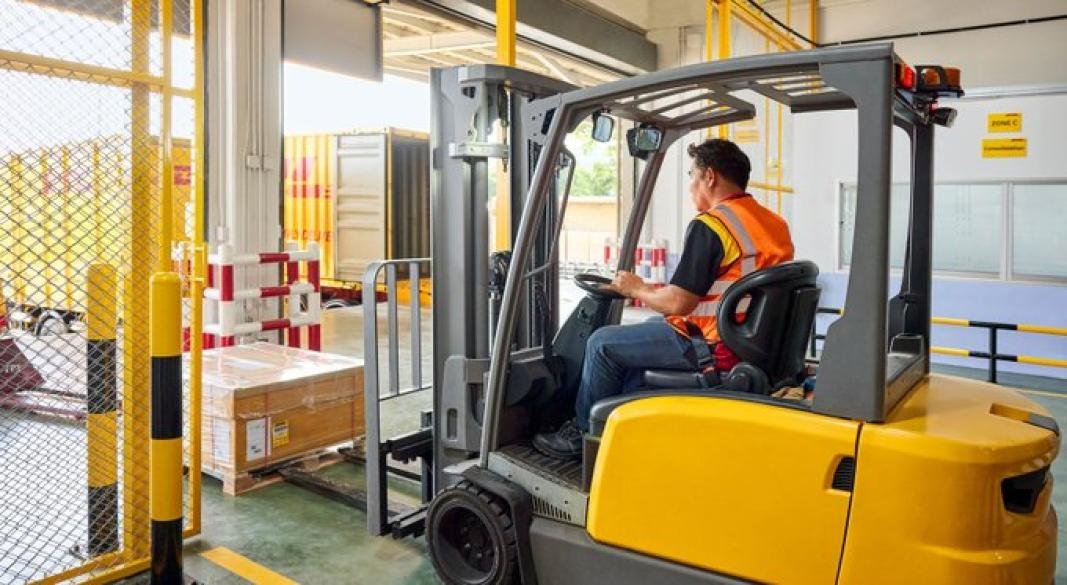 DHL Express Expands Global Portfolio with New Heavy Weight Express Service